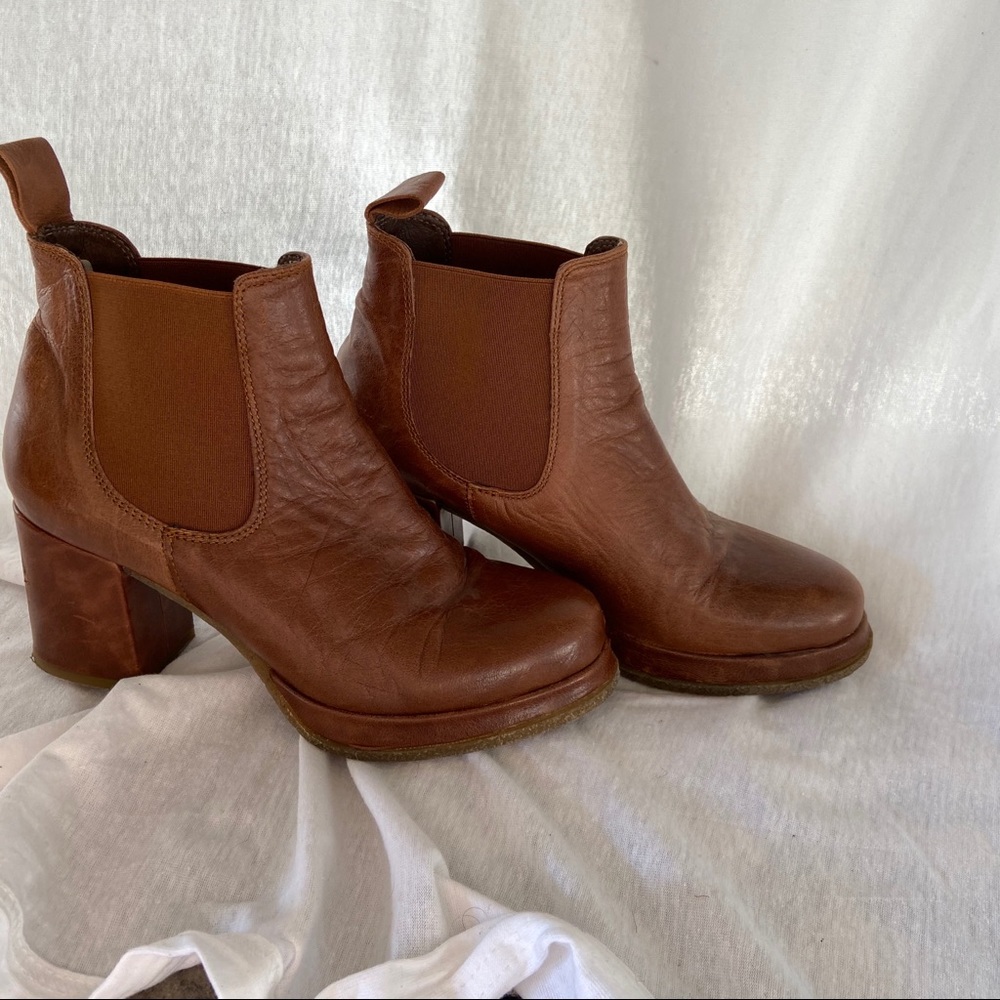 Weekend Platform Brown Booties - Picture 2 of 9
